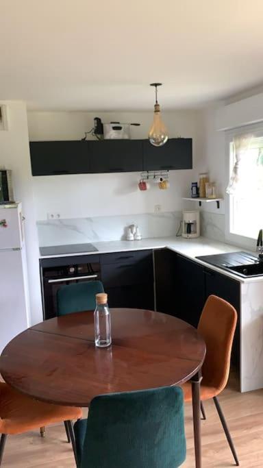 Appartement Lumineux De 60M2 Guer Екстериор снимка
